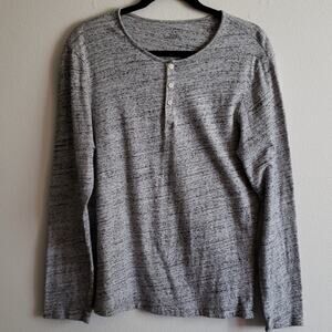 Club Monaco Long Sleeve Heathered Henley
